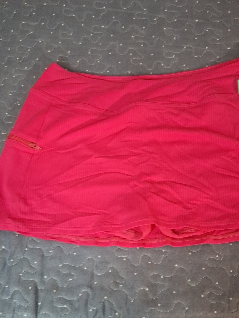 Sunsets Women's Swim Skort in Bright Pink size medium NWT